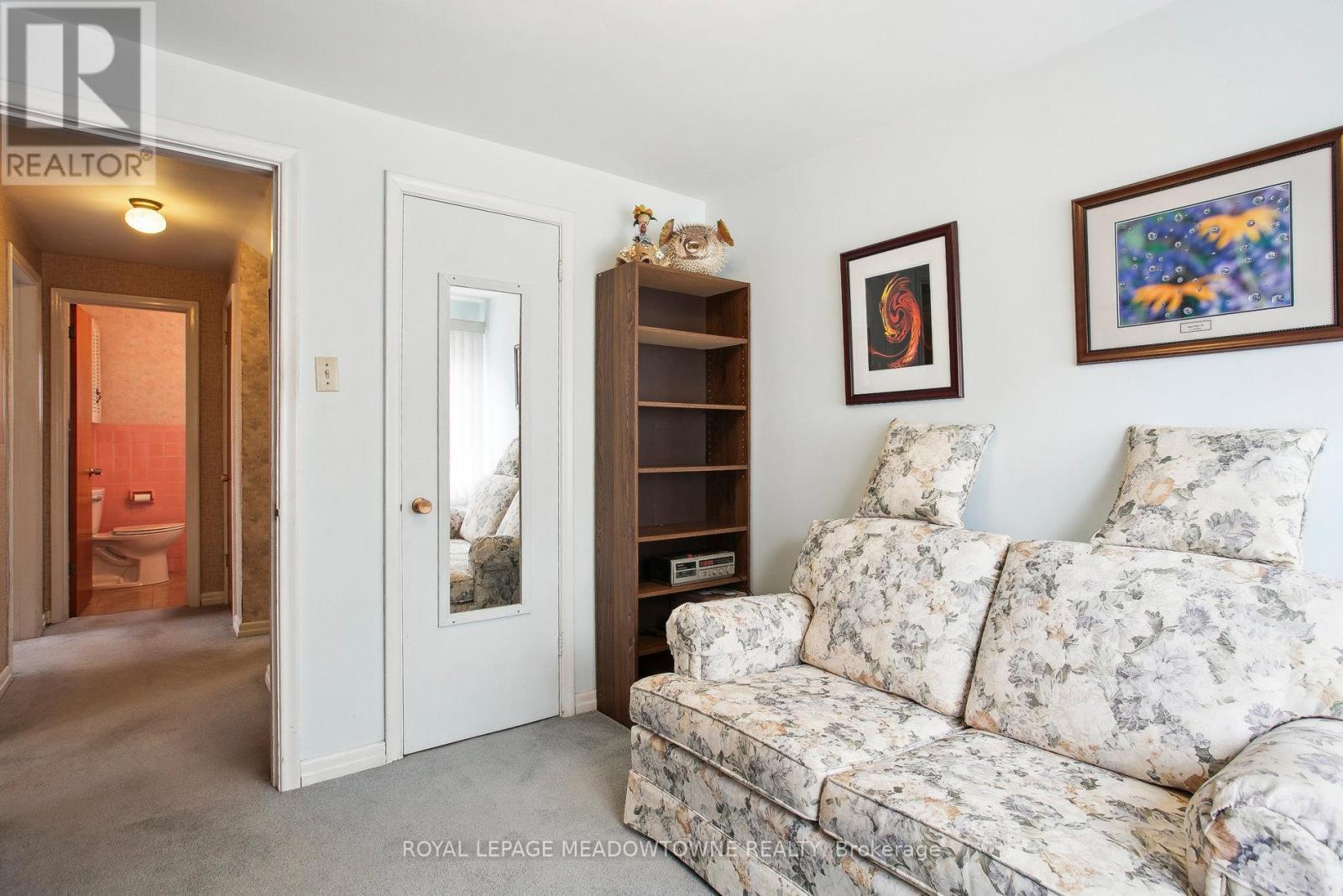 












123 VISTA DRIVE W

,
Mississauga,




Ontario
L5M1W2

