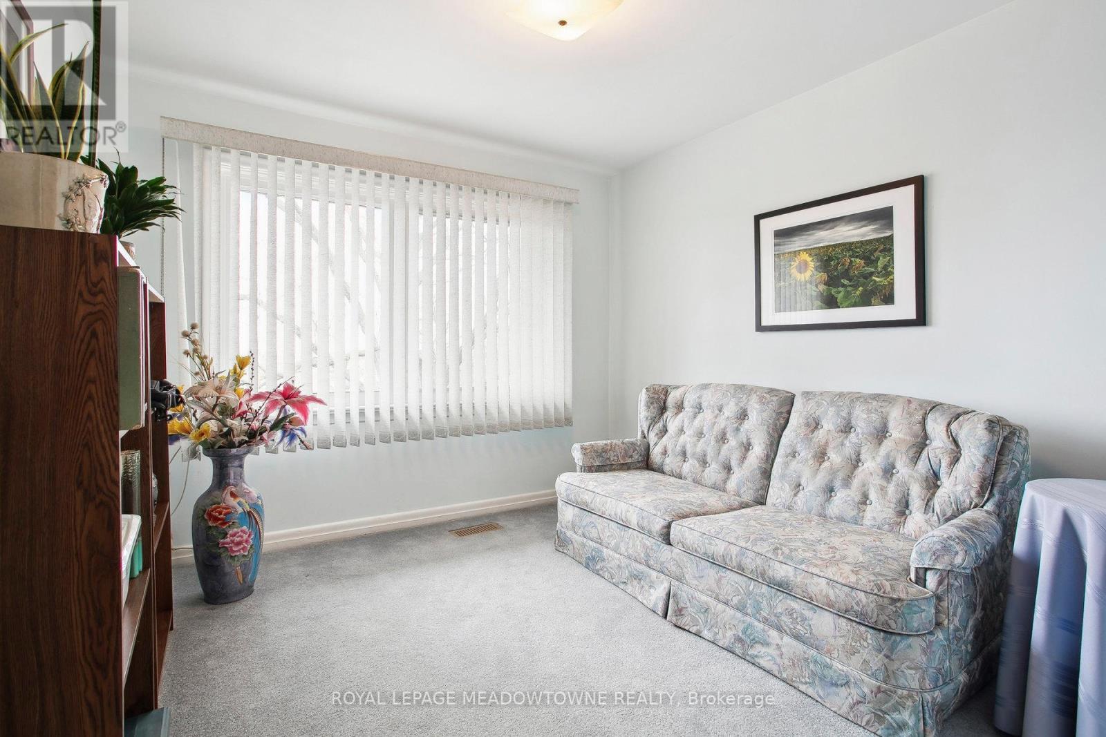 












123 VISTA DRIVE W

,
Mississauga,




Ontario
L5M1W2

