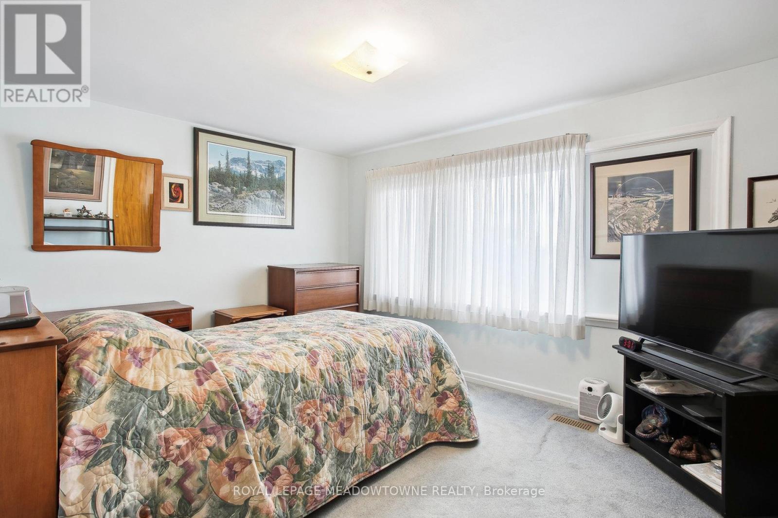 












123 VISTA DRIVE W

,
Mississauga,




Ontario
L5M1W2

