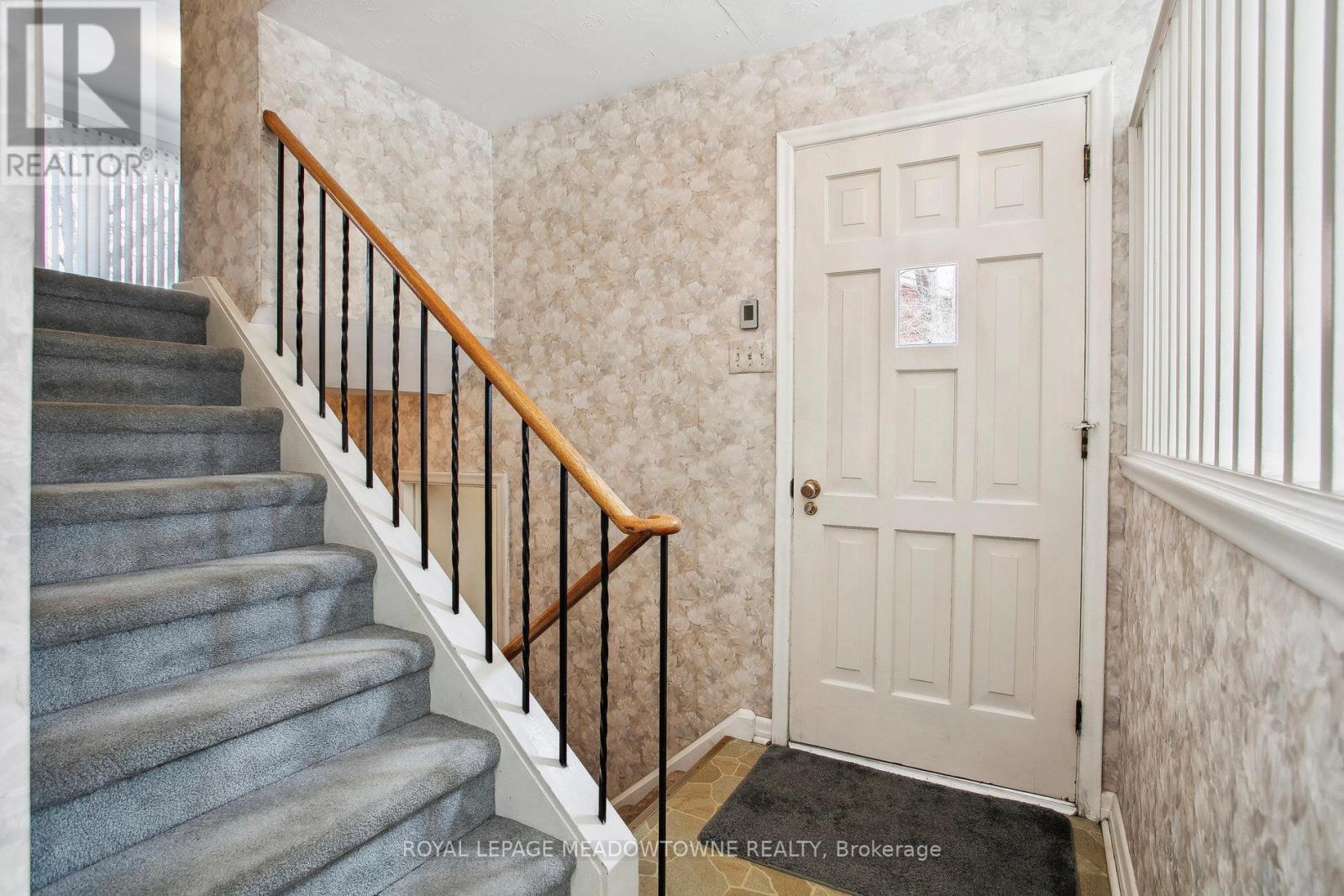 












123 VISTA DRIVE W

,
Mississauga,




Ontario
L5M1W2

