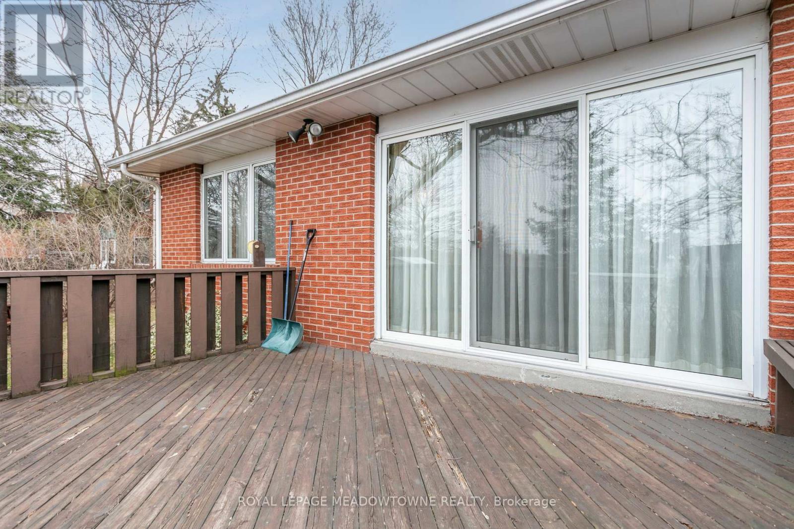 












123 VISTA DRIVE W

,
Mississauga,




Ontario
L5M1W2

