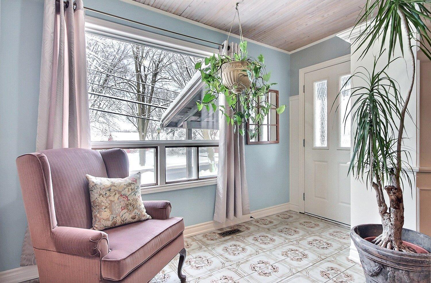 









264


Rue Principale

,
Saint-Basile-le-Grand,




QC
J3N1H3

