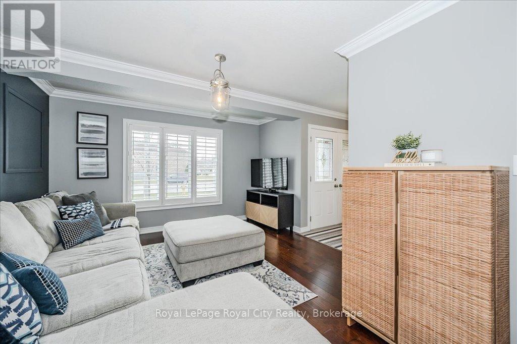 












28 - 714 WILLOW ROAD

,
Guelph (Willow West/Sugarbush/West Acres),




Ontario
N1K0B7

