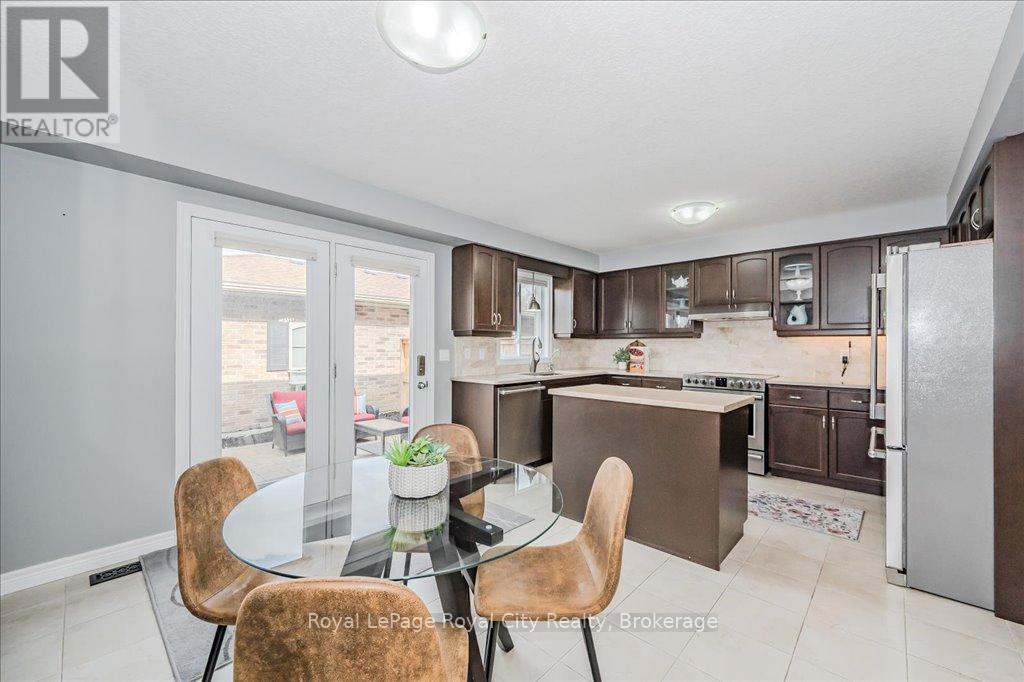 












28 - 714 WILLOW ROAD

,
Guelph (Willow West/Sugarbush/West Acres),




Ontario
N1K0B7

