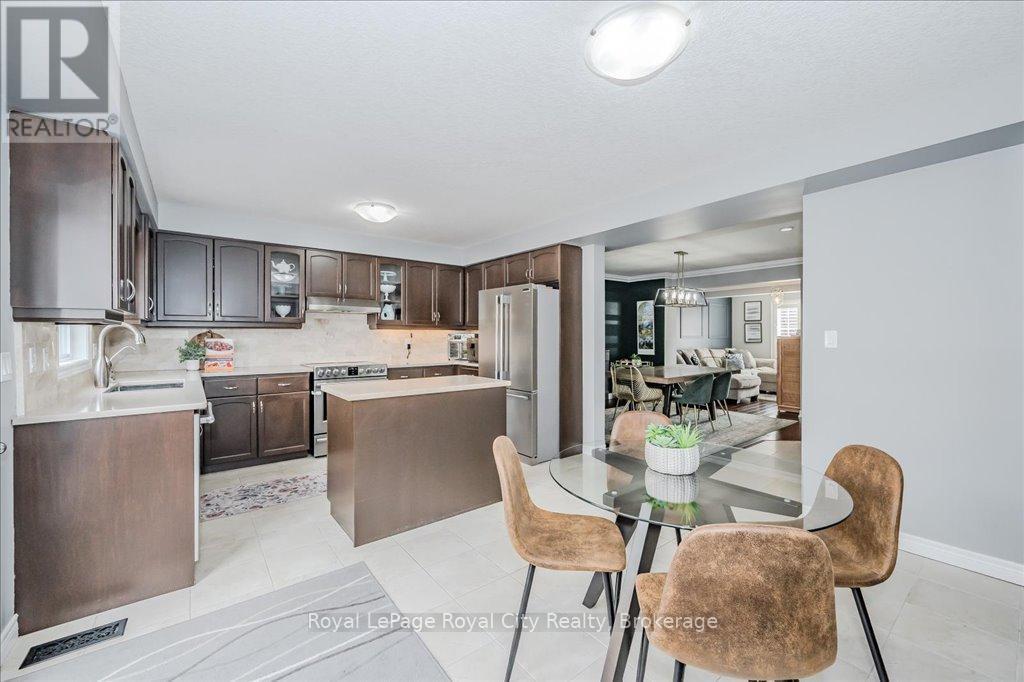 












28 - 714 WILLOW ROAD

,
Guelph (Willow West/Sugarbush/West Acres),




Ontario
N1K0B7

