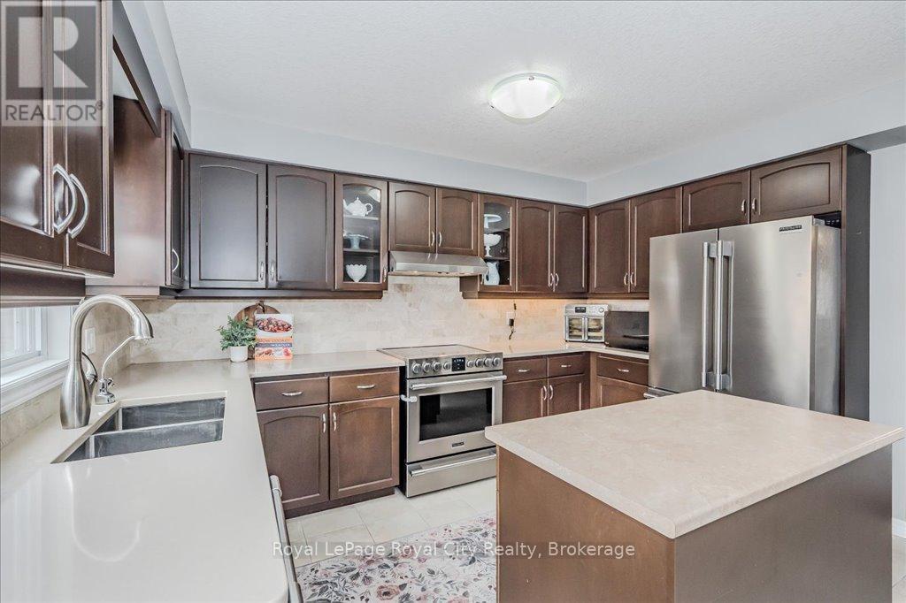 












28 - 714 WILLOW ROAD

,
Guelph (Willow West/Sugarbush/West Acres),




Ontario
N1K0B7

