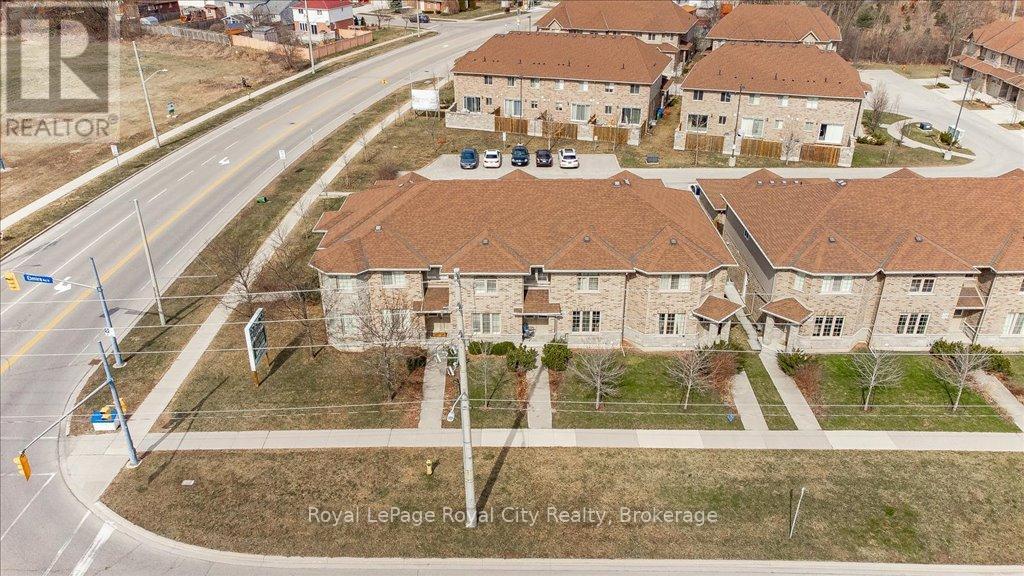 












28 - 714 WILLOW ROAD

,
Guelph (Willow West/Sugarbush/West Acres),




Ontario
N1K0B7

