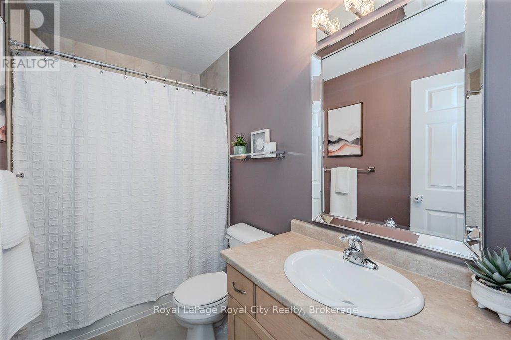 












28 - 714 WILLOW ROAD

,
Guelph (Willow West/Sugarbush/West Acres),




Ontario
N1K0B7

