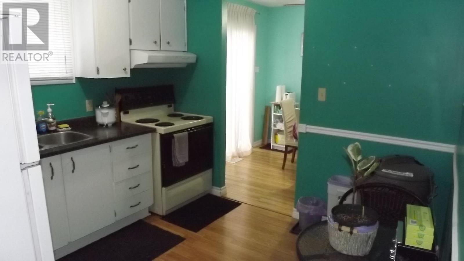 












26 Hergott AVE

,
Elliot Lake,




Ontario
P5A3A8

