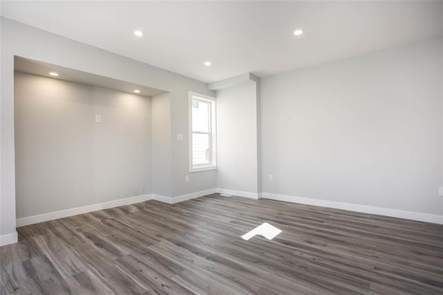 









571


Burrows

AVE,
Winnipeg,




MB
R2W 2A5

