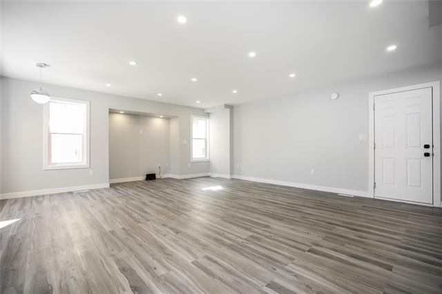 









571


Burrows

AVE,
Winnipeg,




MB
R2W 2A5

