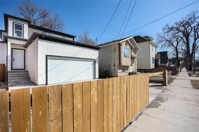 









571


Burrows

AVE,
Winnipeg,




MB
R2W 2A5

