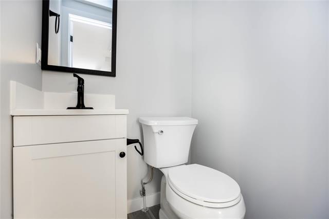 









571


Burrows

AVE,
Winnipeg,




MB
R2W 2A5


