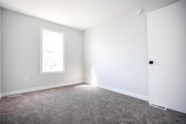 









571


Burrows

AVE,
Winnipeg,




MB
R2W 2A5

