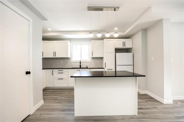 









571


Burrows

AVE,
Winnipeg,




MB
R2W 2A5

