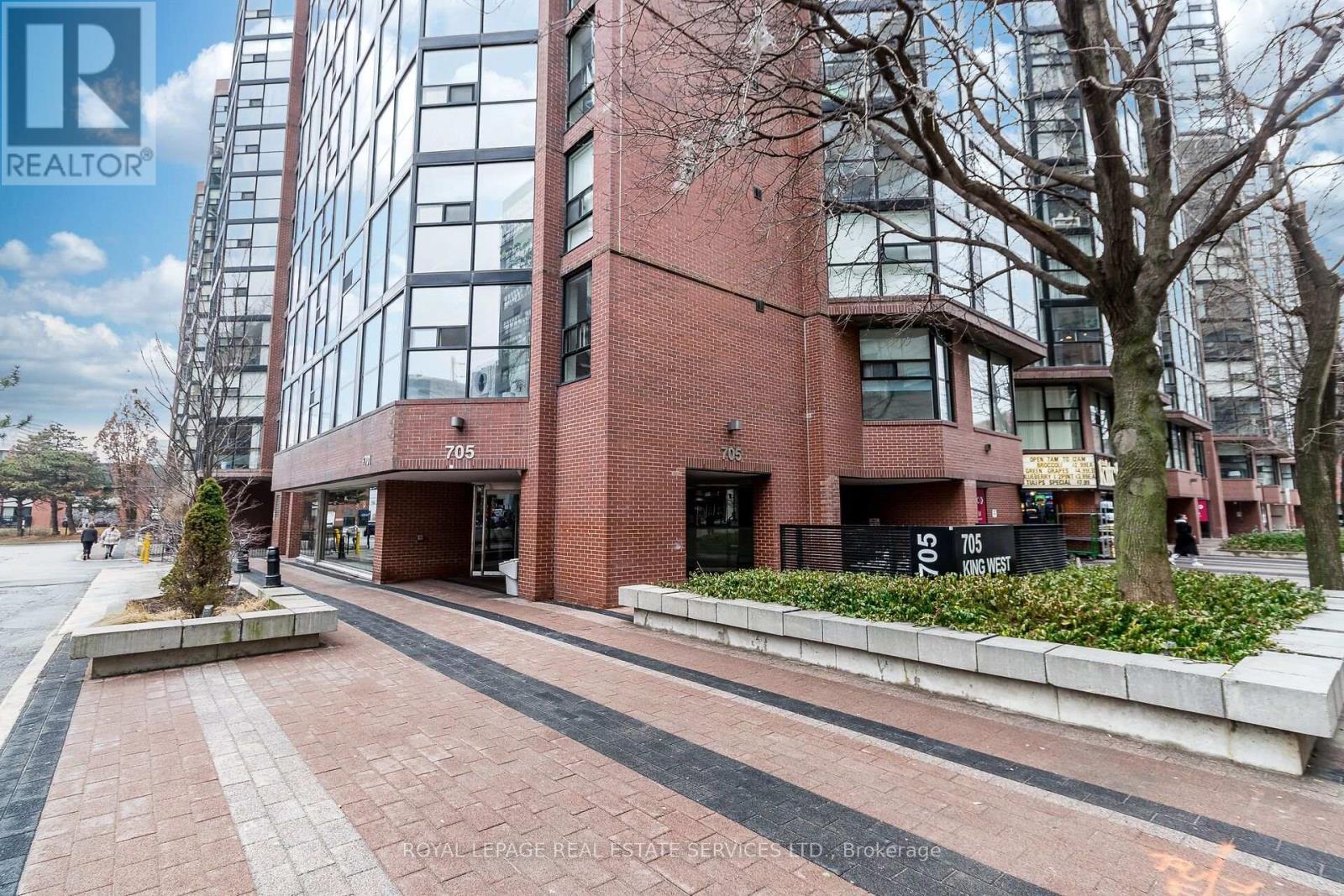 












1614 - 705 KING STREET W

,
Toronto,




Ontario
M5V2W8

