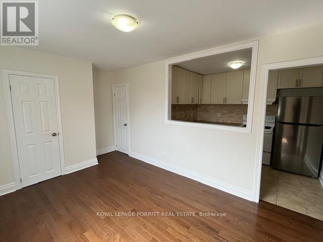 












4 - 3511 LAKE SHORE BOULEVARD W

,
Toronto,




Ontario
M8W1N5

