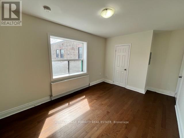 












4 - 3511 LAKE SHORE BOULEVARD W

,
Toronto,




Ontario
M8W1N5

