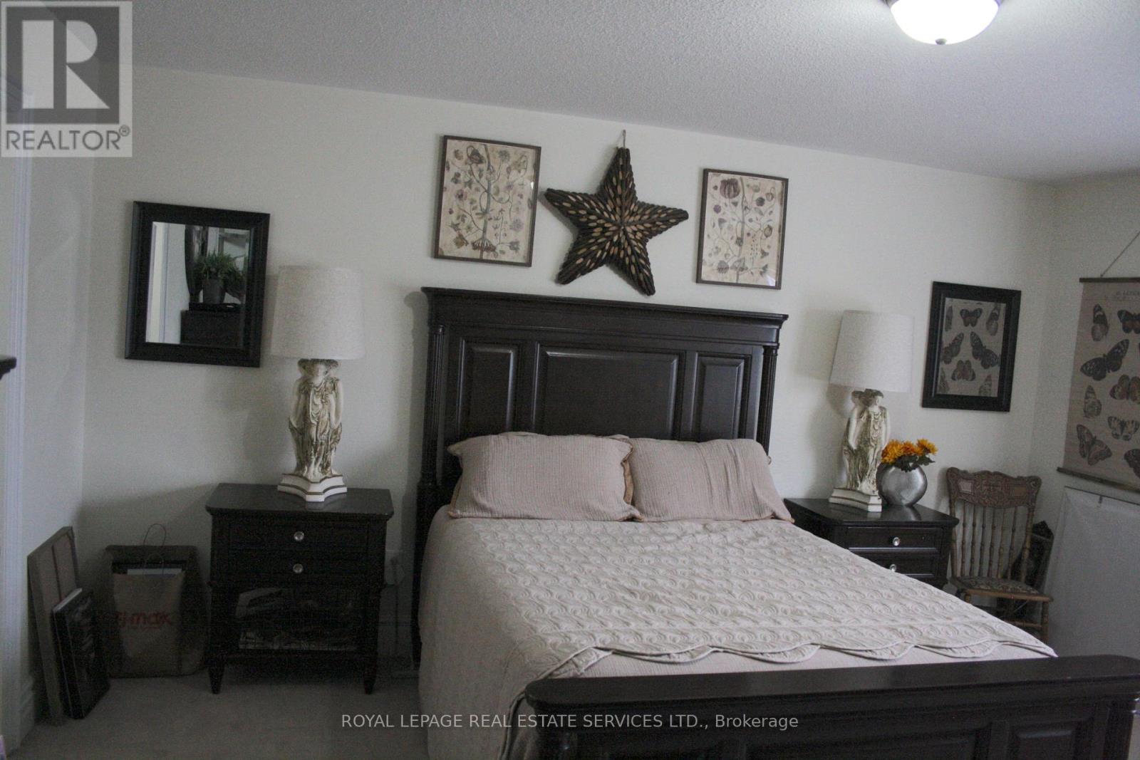 












261 NAUTICAL BOULEVARD

,
Oakville,




Ontario
L6L0B9

