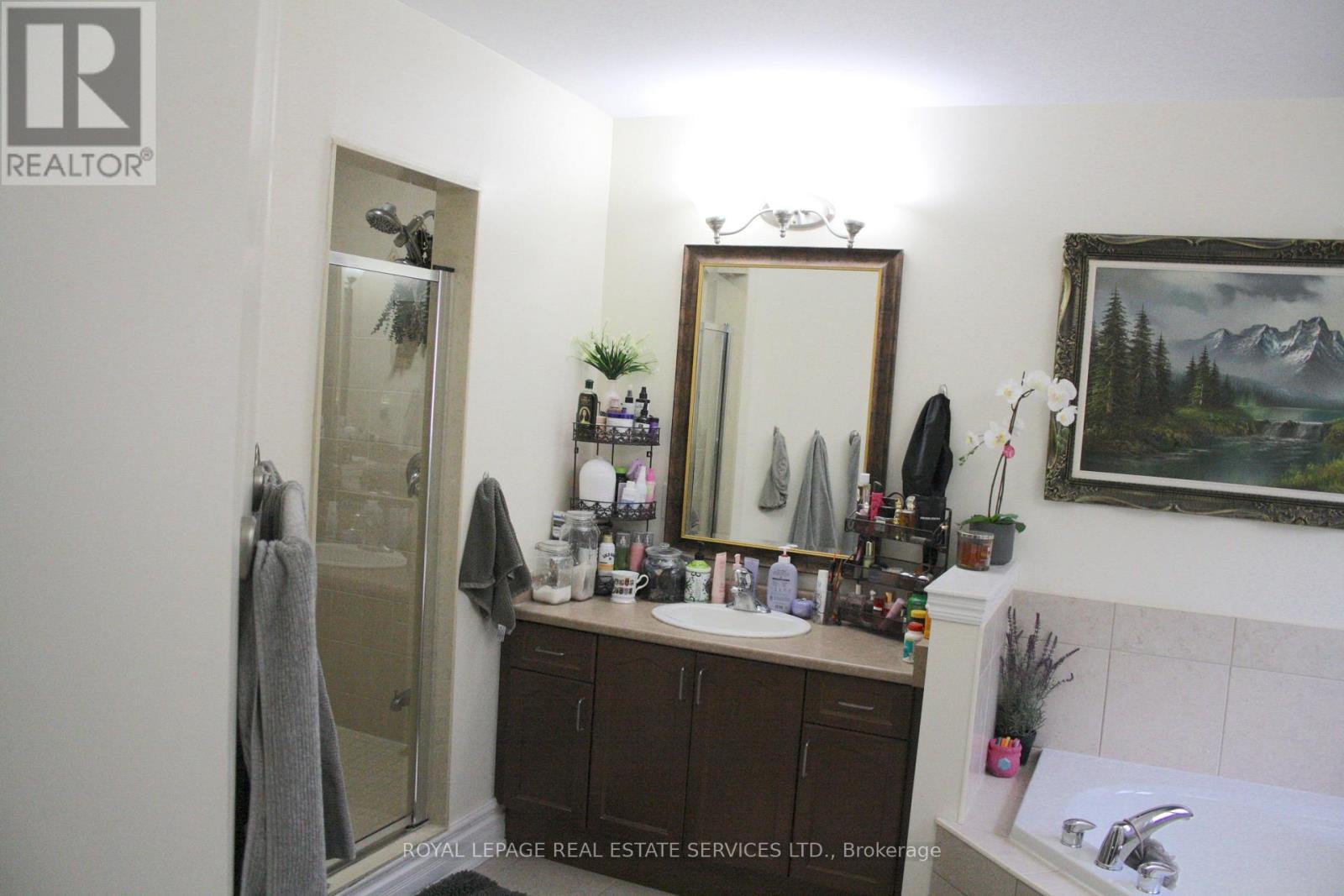 












261 NAUTICAL BOULEVARD

,
Oakville,




Ontario
L6L0B9

