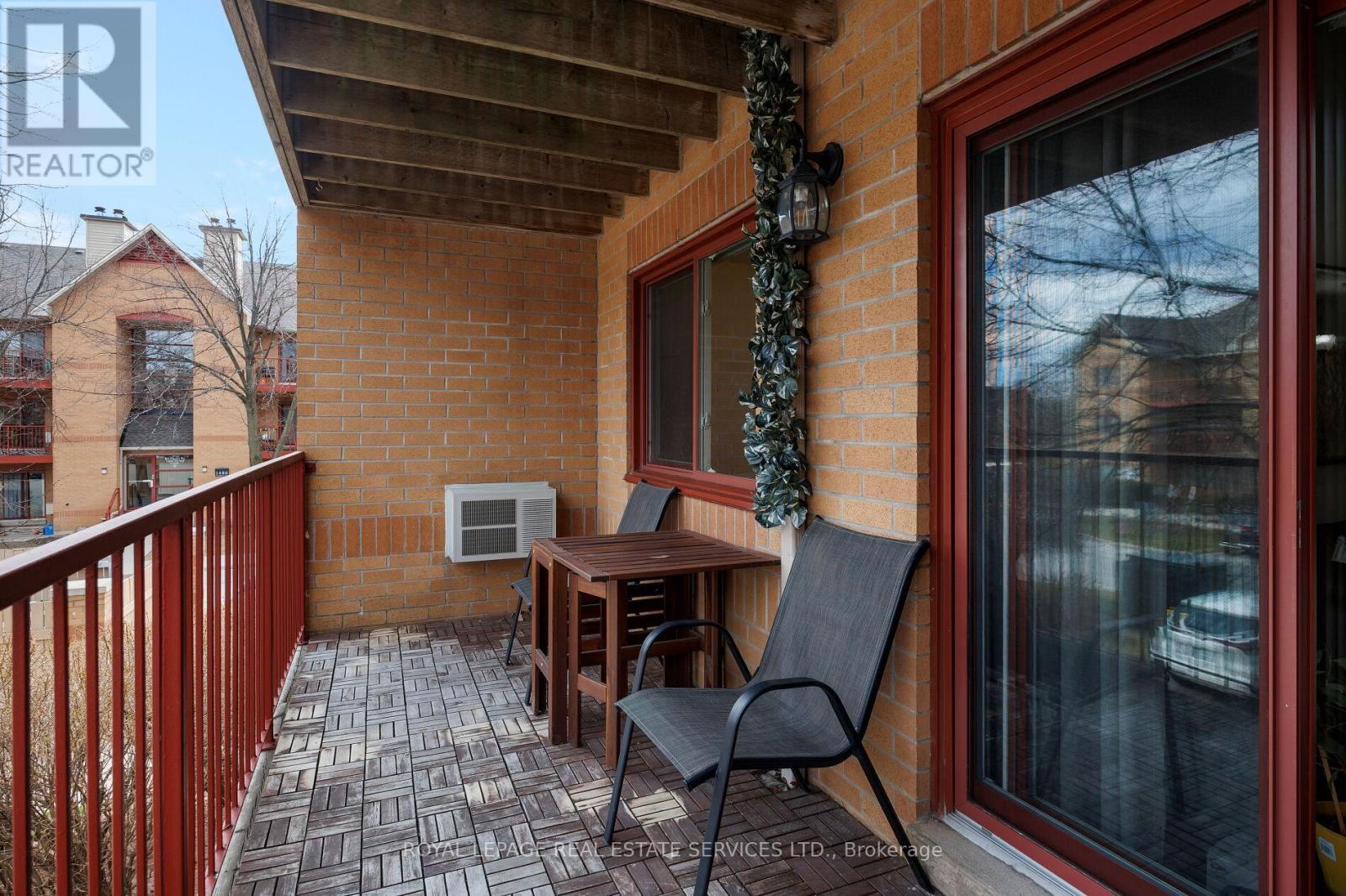 












1021 - 1504 PILGRIMS WAY

,
Oakville,




Ontario
L6M3H1

