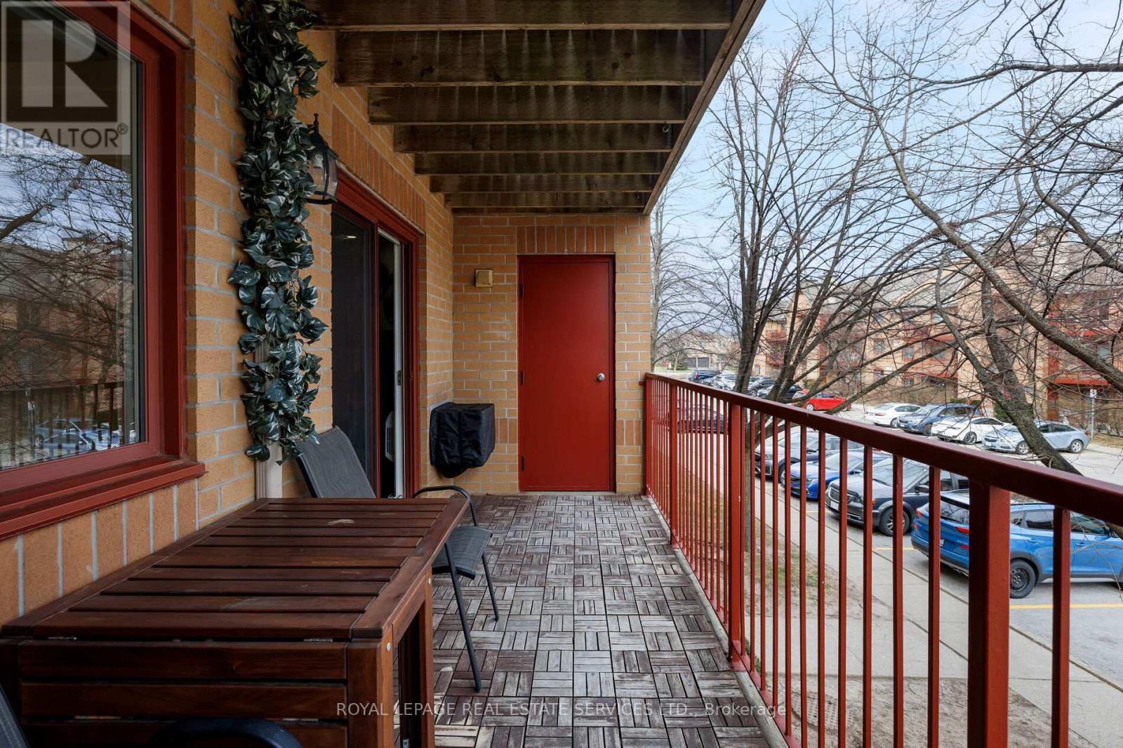 












1021 - 1504 PILGRIMS WAY

,
Oakville,




Ontario
L6M3H1

