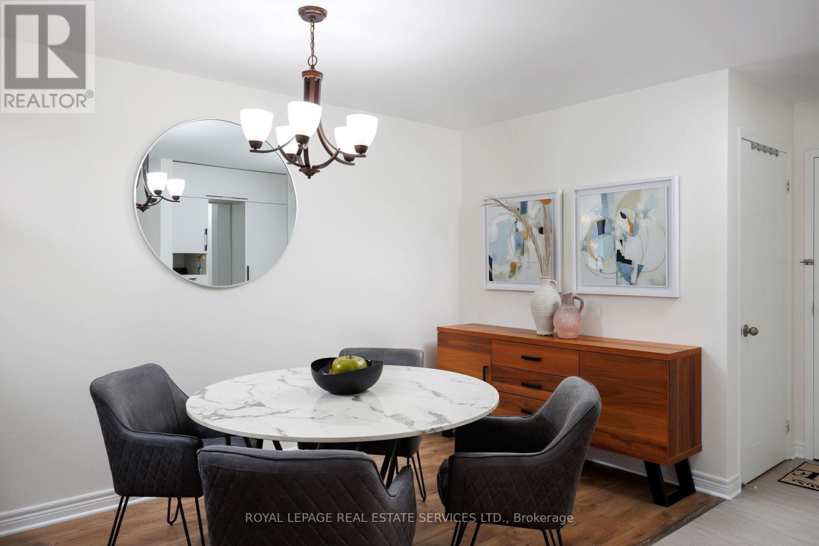 












1021 - 1504 PILGRIMS WAY

,
Oakville,




Ontario
L6M3H1


