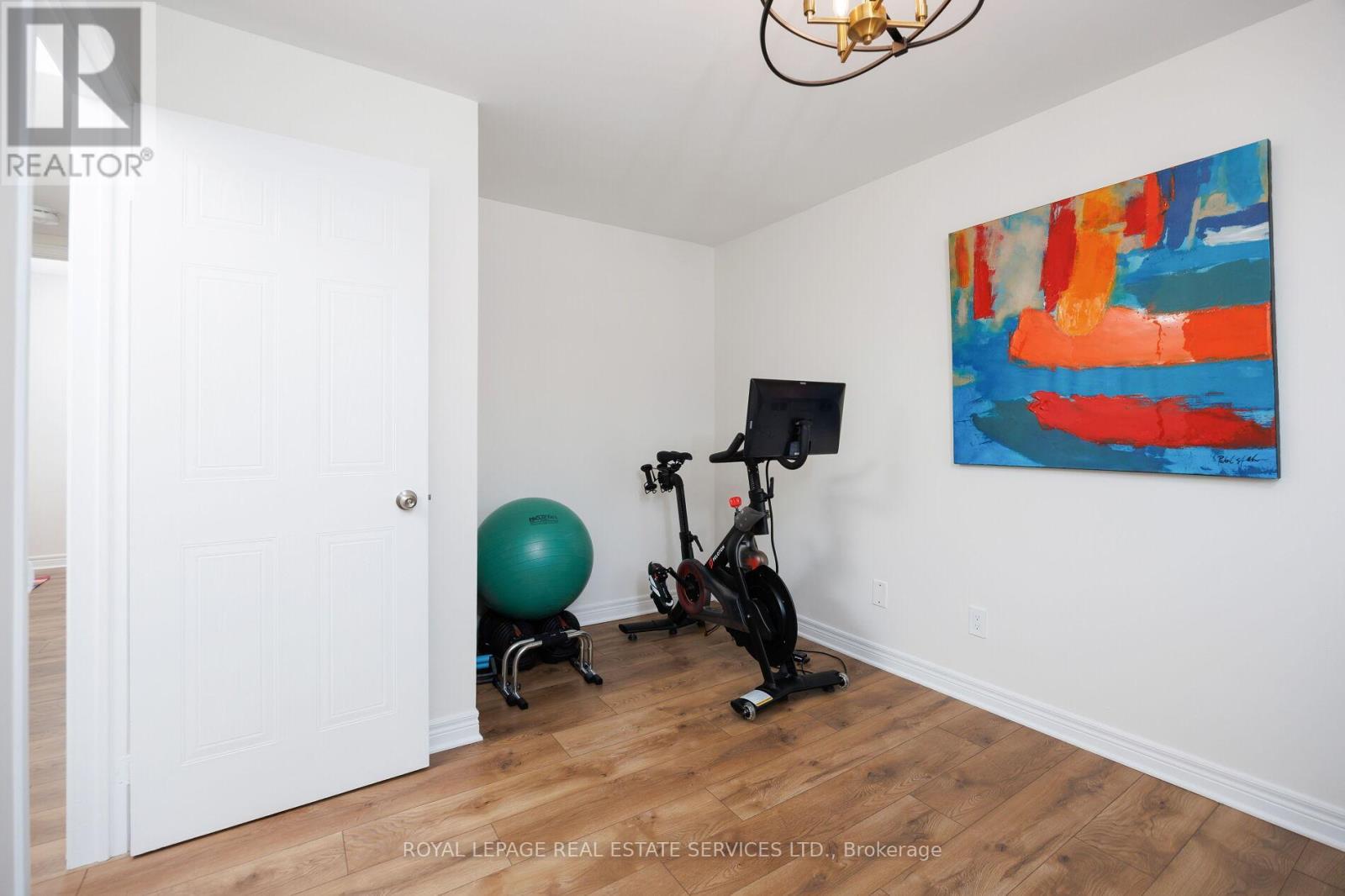 












1021 - 1504 PILGRIMS WAY

,
Oakville,




Ontario
L6M3H1

