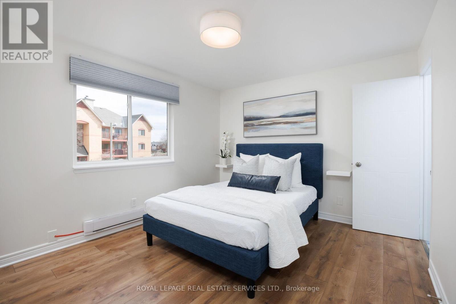 












1021 - 1504 PILGRIMS WAY

,
Oakville,




Ontario
L6M3H1

