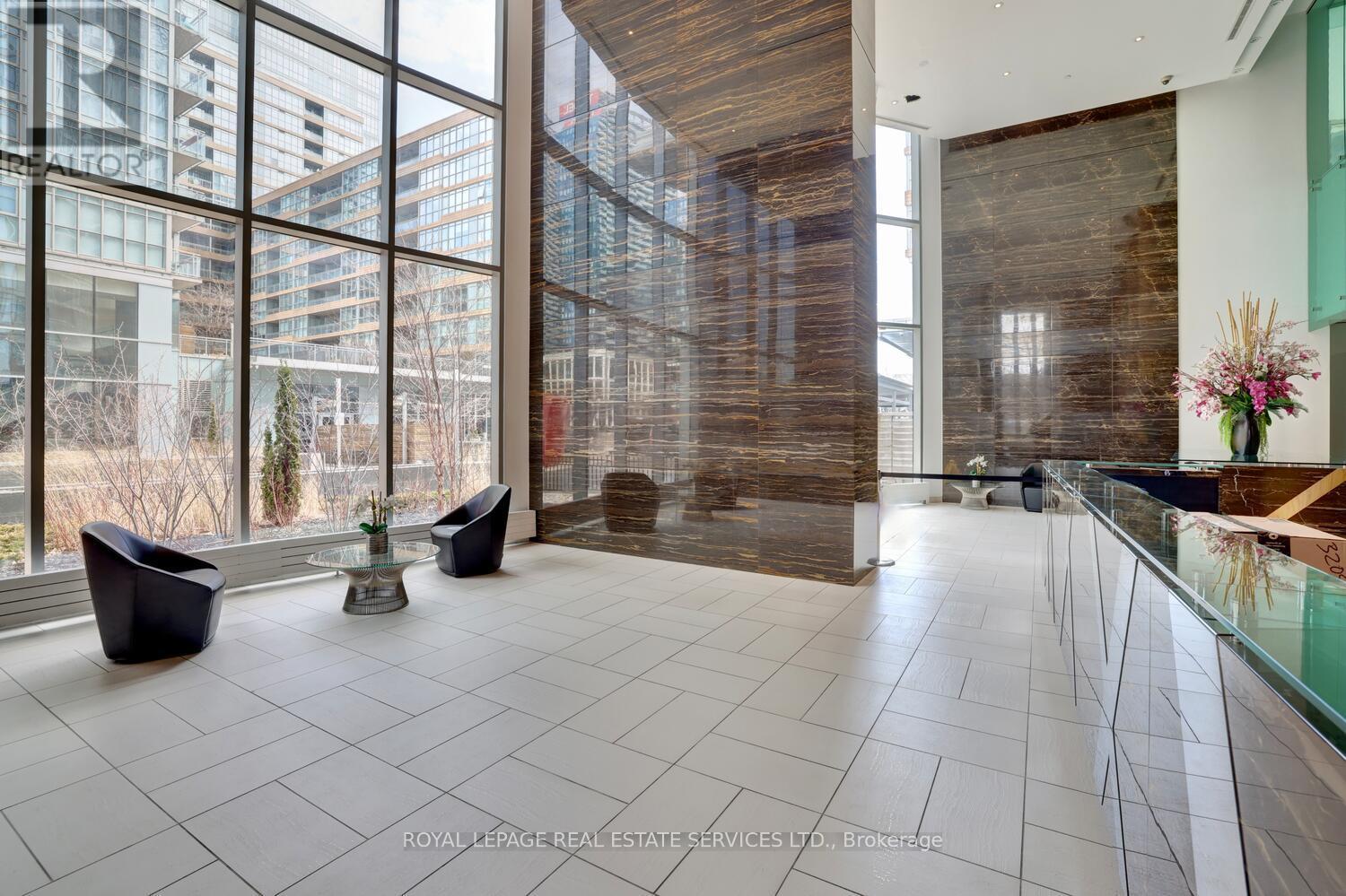 












3902 - 21 ICEBOAT TERRACE

,
Toronto,




Ontario
M5V4A9

