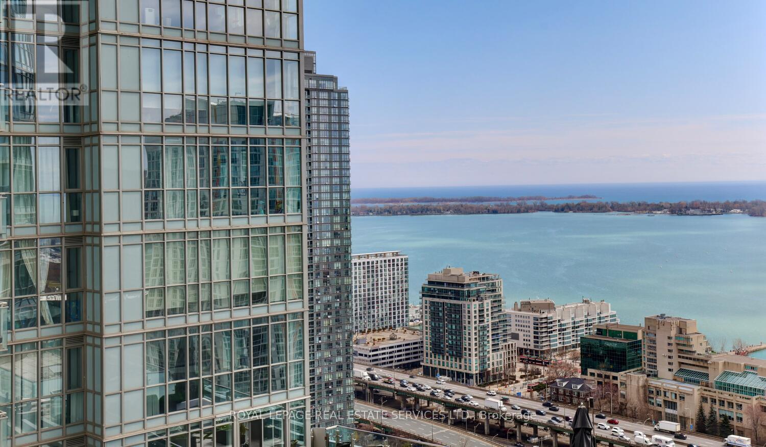 












3902 - 21 ICEBOAT TERRACE

,
Toronto,




Ontario
M5V4A9

