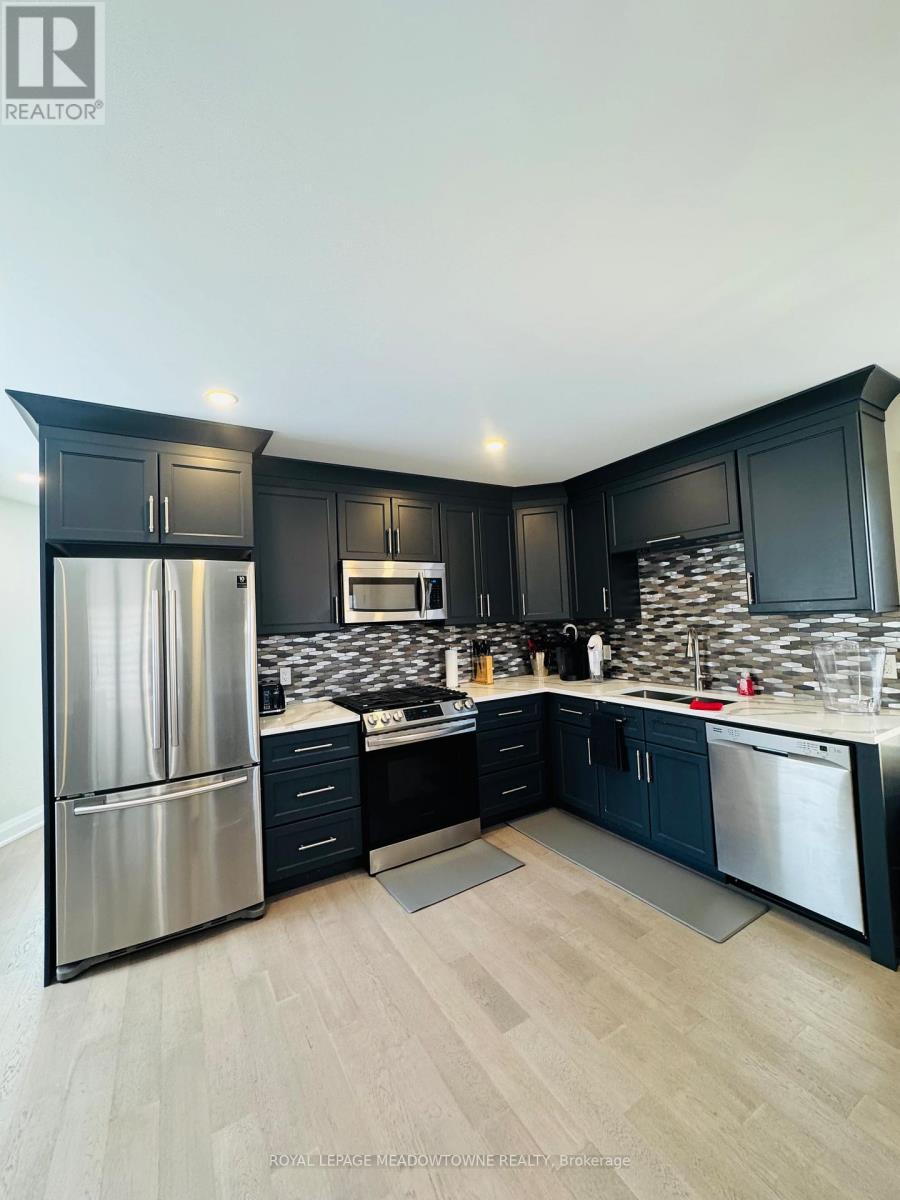 












63 BELFAST ROAD S

,
Fort Erie,




Ontario
L0S1B0

