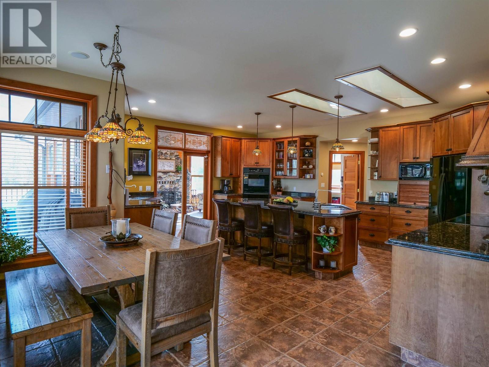 












2760 ERNST ROAD

,
Quesnel,




British Columbia
V2J6H6

