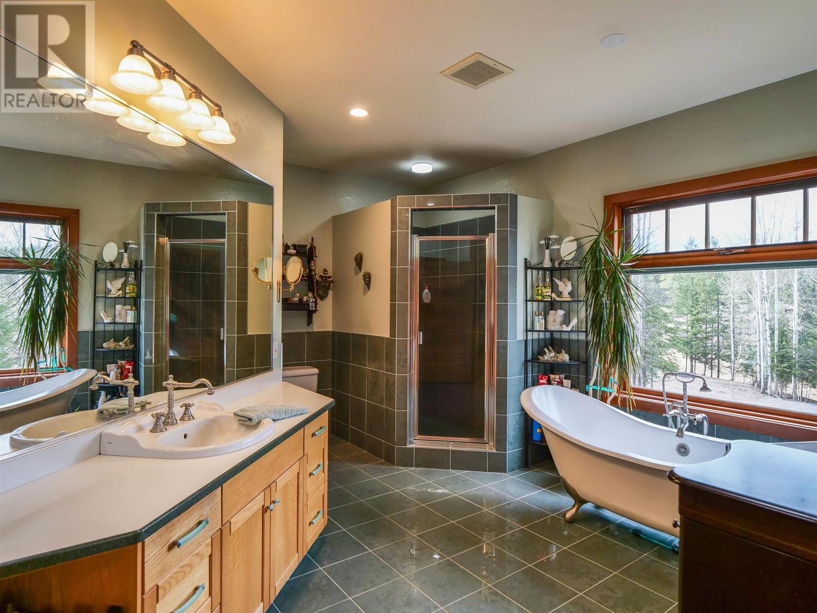 












2760 ERNST ROAD

,
Quesnel,




British Columbia
V2J6H6

