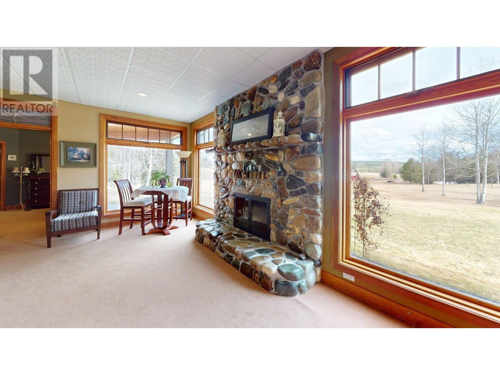 












2760 ERNST ROAD

,
Quesnel,




British Columbia
V2J6H6

