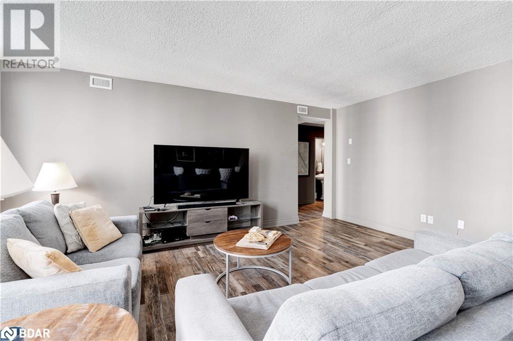 












120 DUKE Street Unit# 808

,
Hamilton,




Ontario
L8P4T1


