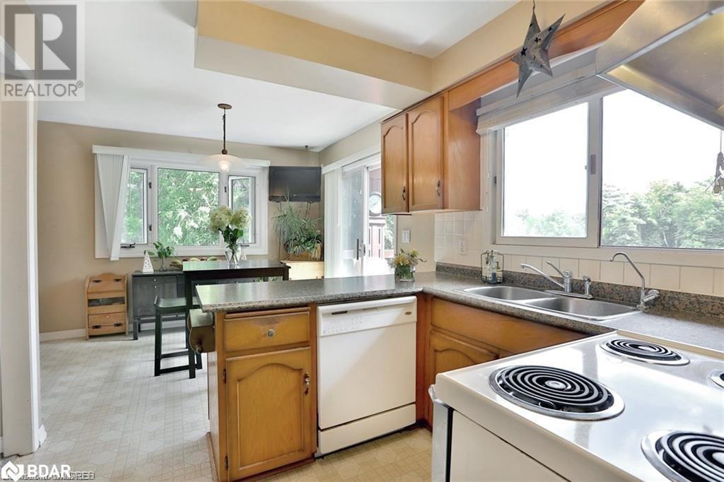 












225/269 CAMPBELL Avenue E

,
Campbellville,




Ontario
L0P1B0

