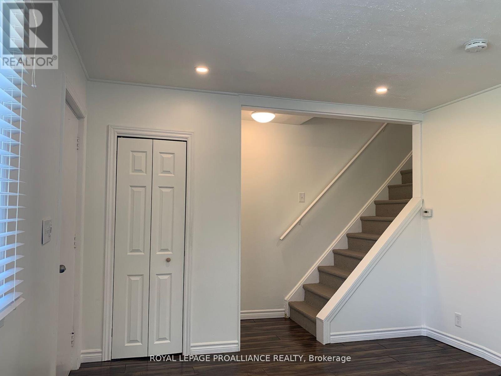 












90-92 CAVAN STREET

,
Port Hope,




Ontario
L1A3B7

