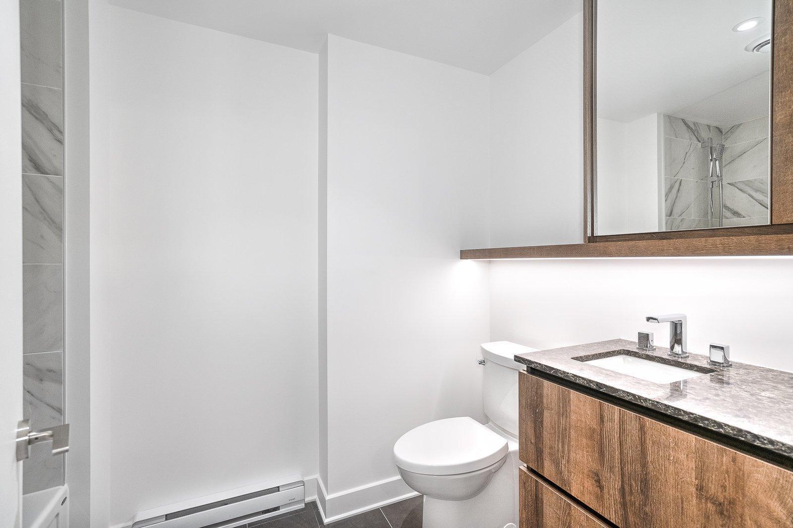 









170


Rue Rioux

, 516,
Montréal (Le Sud-Ouest),




QC
H3C0X3

