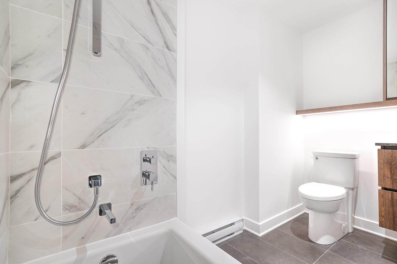 









170


Rue Rioux

, 516,
Montréal (Le Sud-Ouest),




QC
H3C0X3

