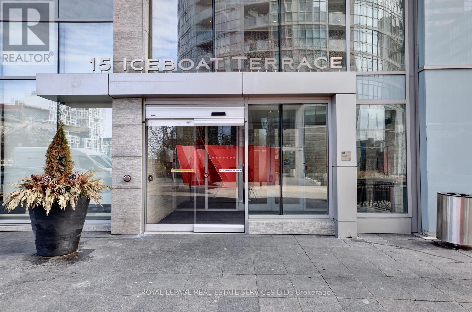 












3515 - 15 ICEBOAT TERRACE

,
Toronto,




Ontario
M5V4A5

