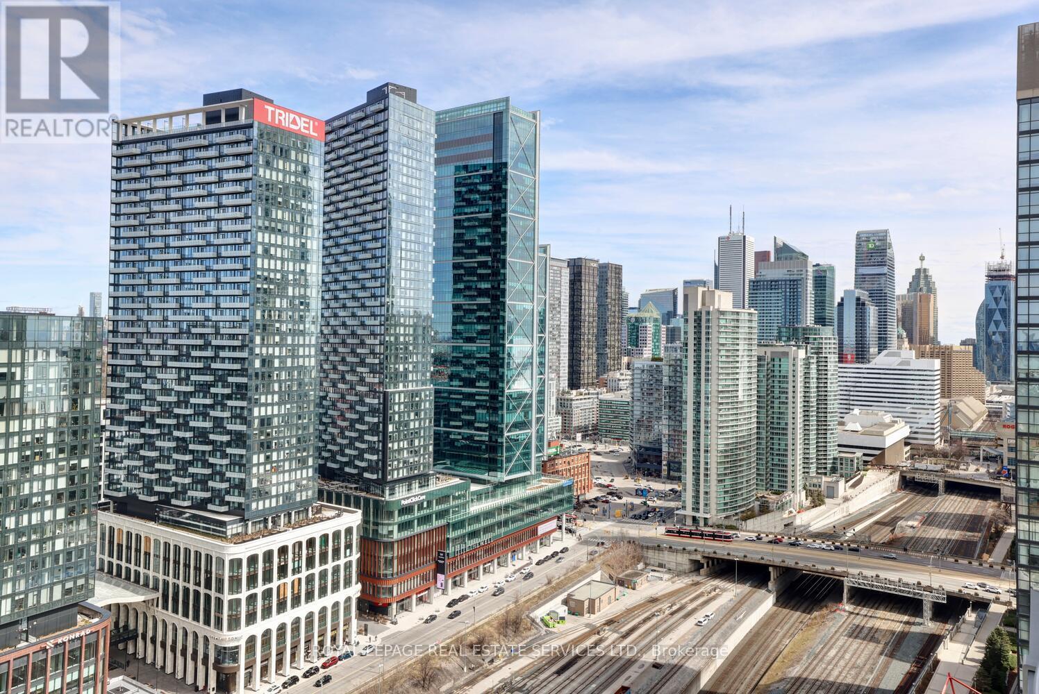 












3515 - 15 ICEBOAT TERRACE

,
Toronto,




Ontario
M5V4A5

