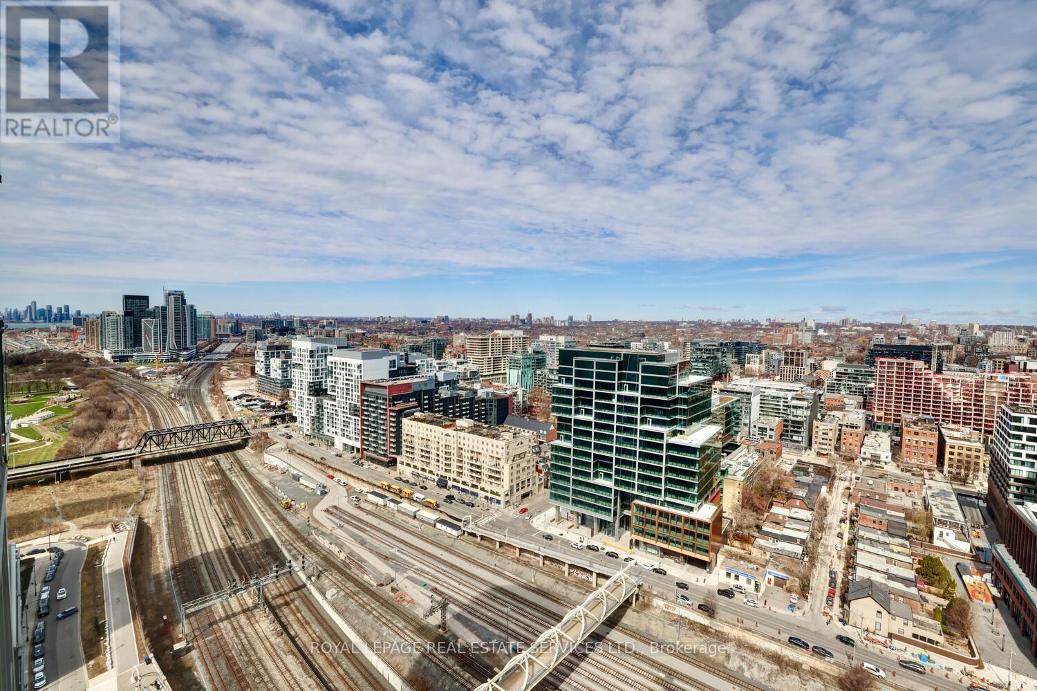












3515 - 15 ICEBOAT TERRACE

,
Toronto,




Ontario
M5V4A5

