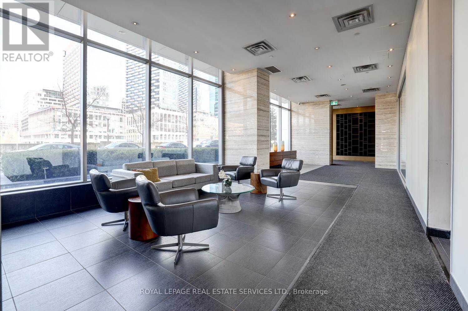 












3515 - 15 ICEBOAT TERRACE

,
Toronto,




Ontario
M5V4A5

