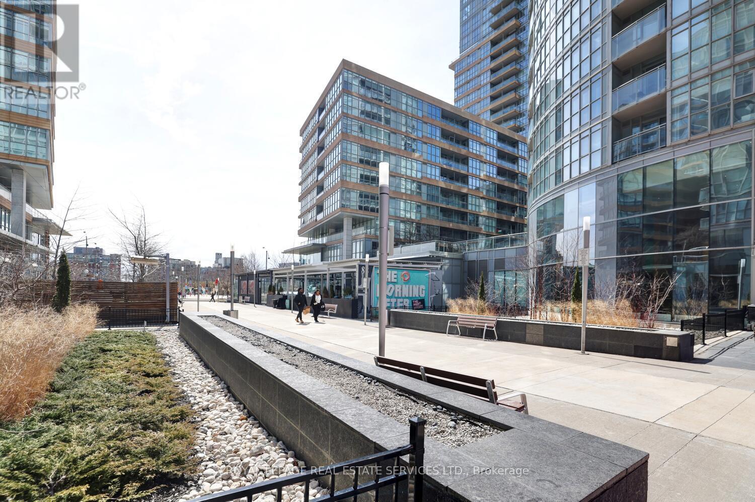 












3515 - 15 ICEBOAT TERRACE

,
Toronto,




Ontario
M5V4A5

