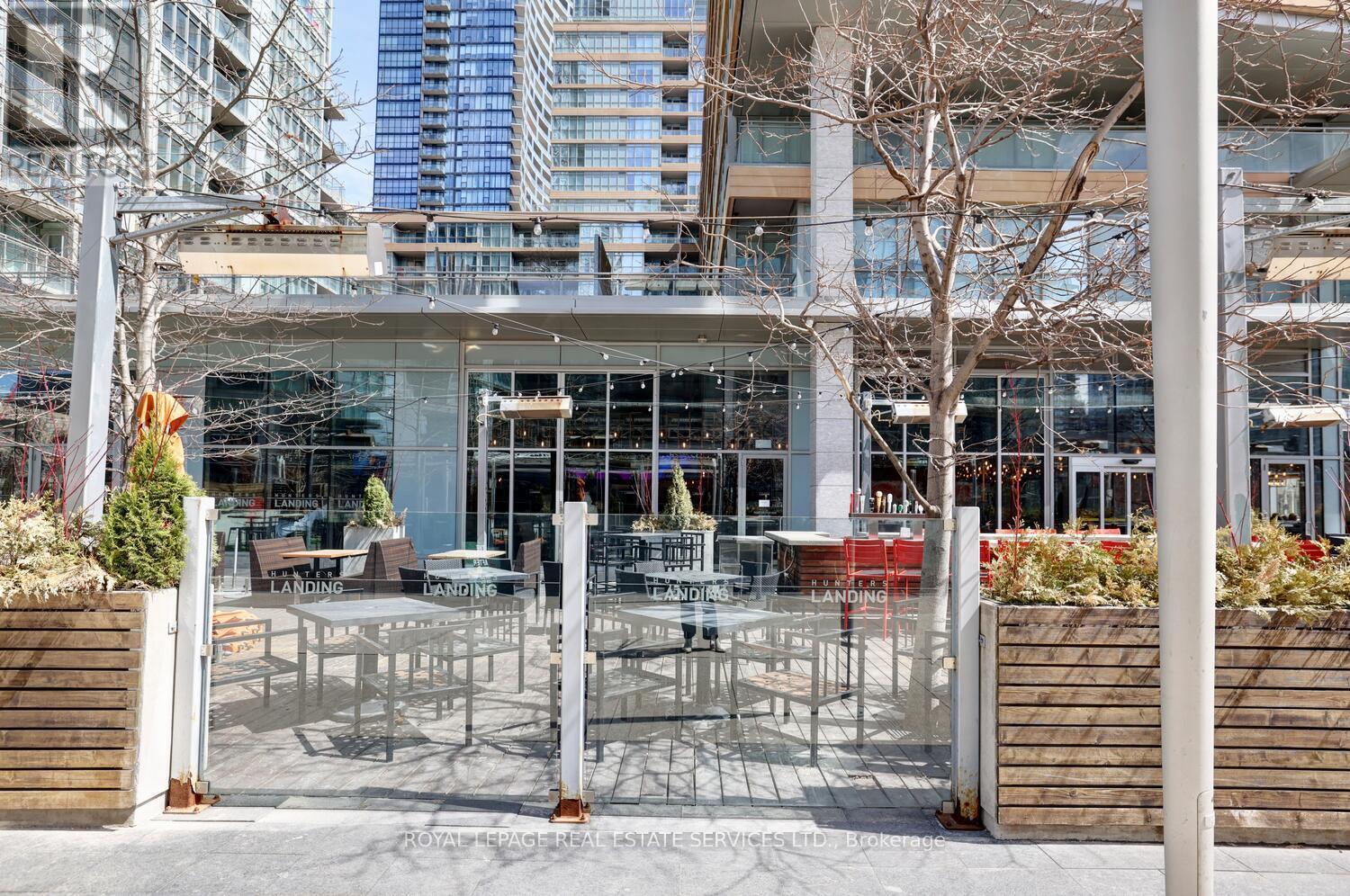 












3515 - 15 ICEBOAT TERRACE

,
Toronto,




Ontario
M5V4A5

