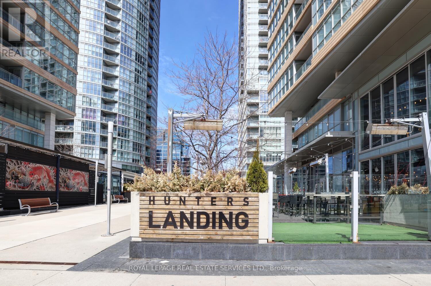 












3515 - 15 ICEBOAT TERRACE

,
Toronto,




Ontario
M5V4A5

