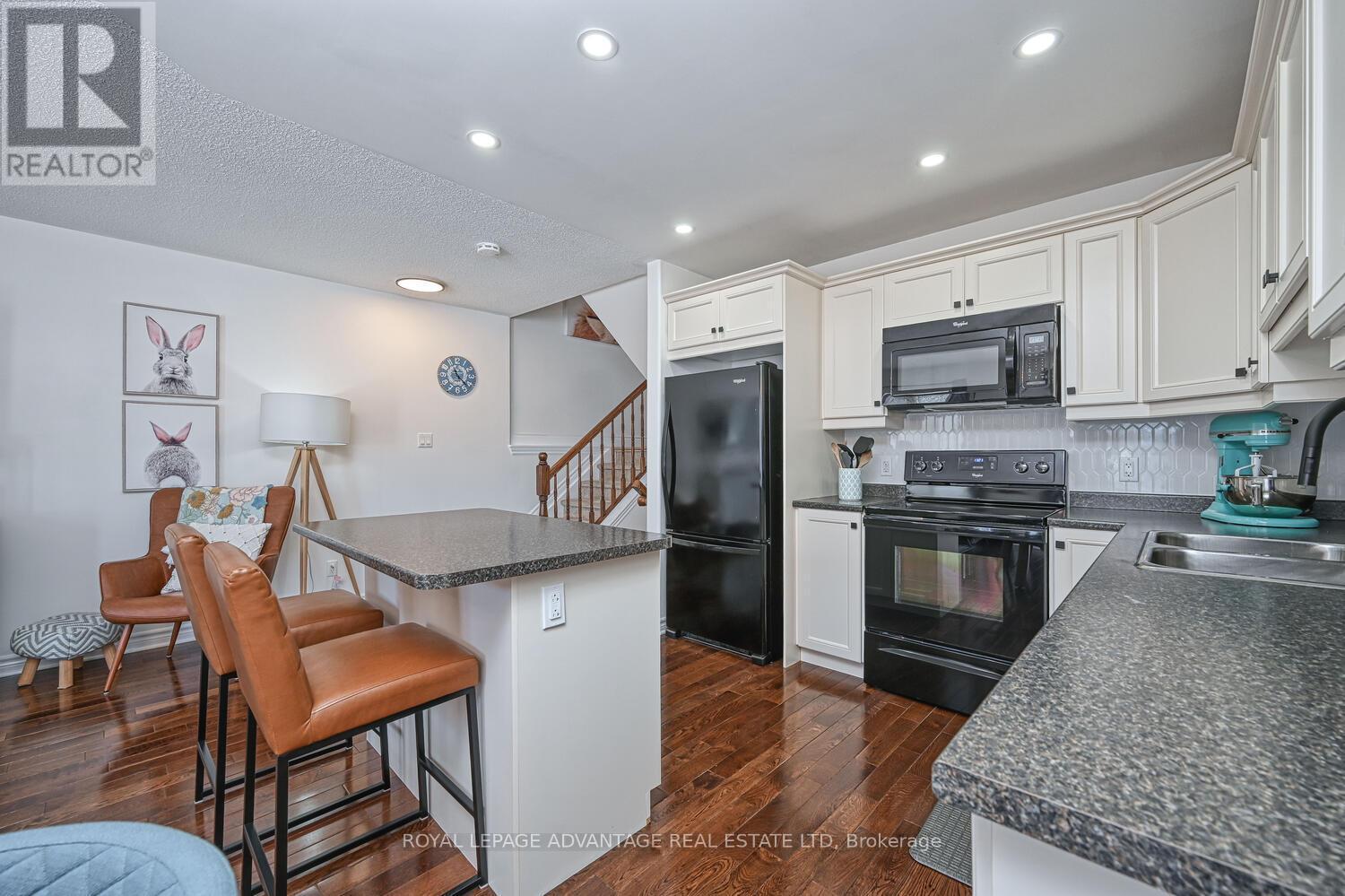 












230 MIGUEL STREET

,
Carleton Place,




Ontario
K7C1C5

