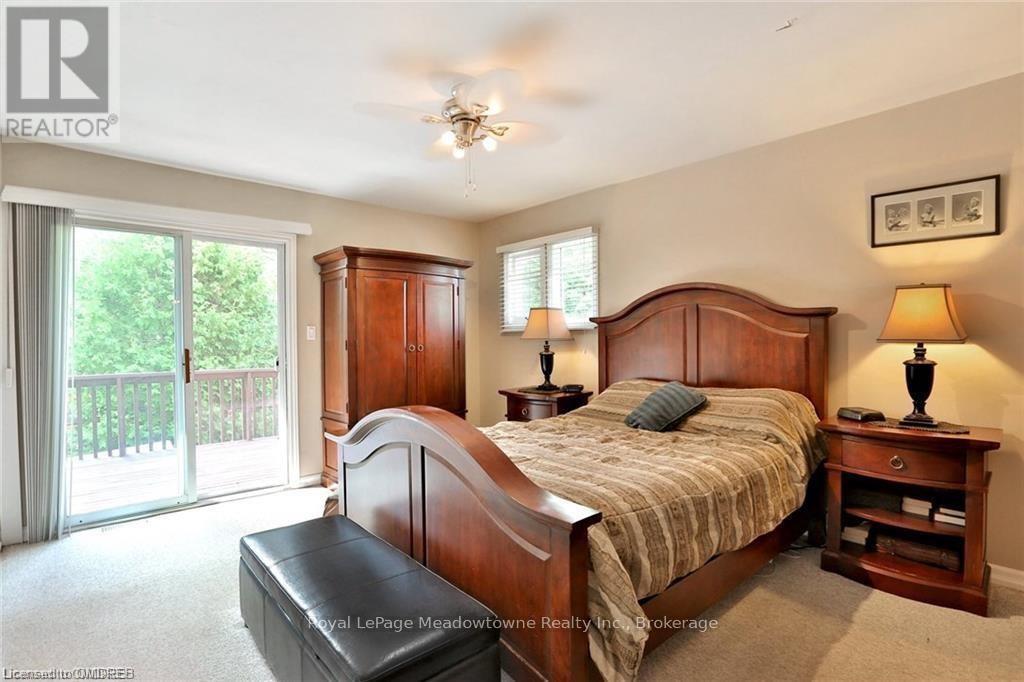 












225/269 CAMPBELL AVENUE E

,
Milton (Campbellville),







Ontario
L0P1B0


