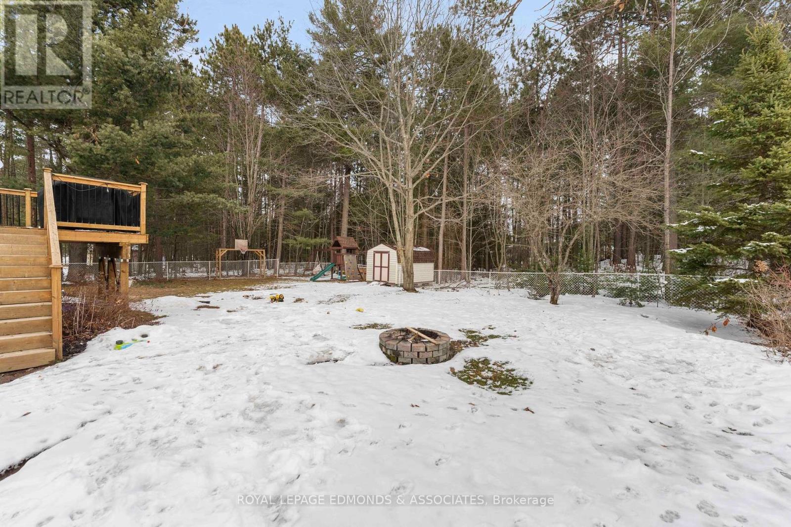












7 BLUEJAY WAY

,
Petawawa,




Ontario
K8H3N9

